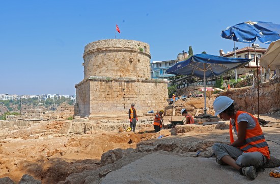 Hıdırlık Kulesi’nde Arkeolojik Kazılar Sona Yaklaştı